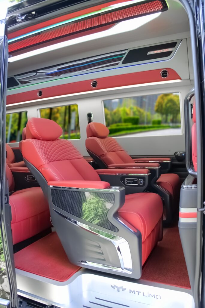 Xe_limousine_12_ghe_MT_Luxury Car_22