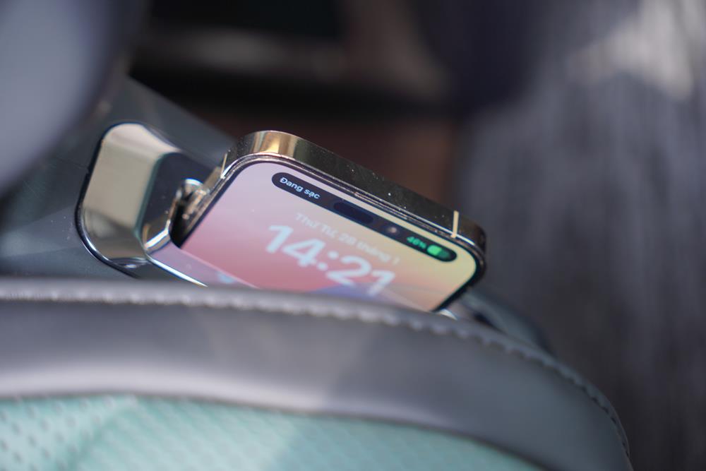 mt-limo-ford-transit-premium-plus-t11-eco-chinh-co-001