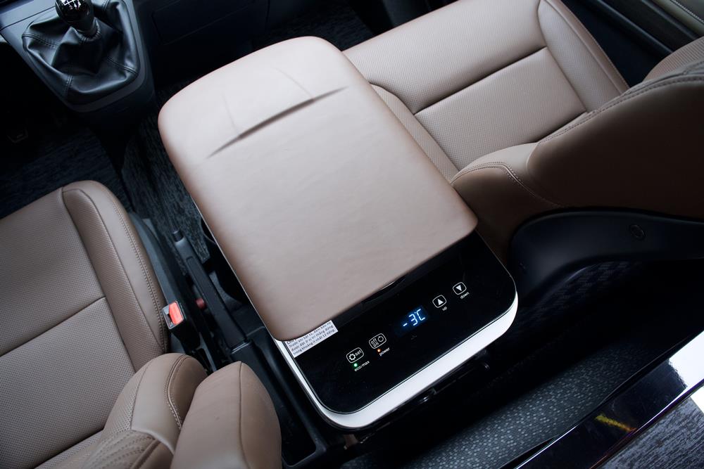 mt-limo-ford-transit-premium-plus-t11-eco-chinh-co-005