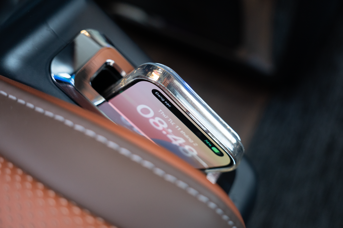 mt-limo-ford-transit-trend-t10-eco-chinh-co-003