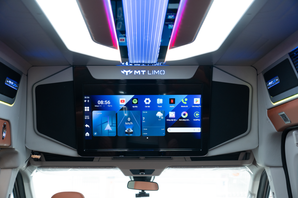 mt-limo-ford-transit-trend-t10-eco-chinh-co-004
