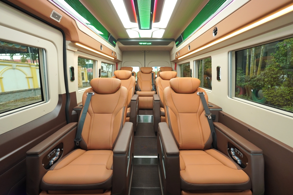 mt-lux-ford-transit-premium-plus-t10-el-DSC05824