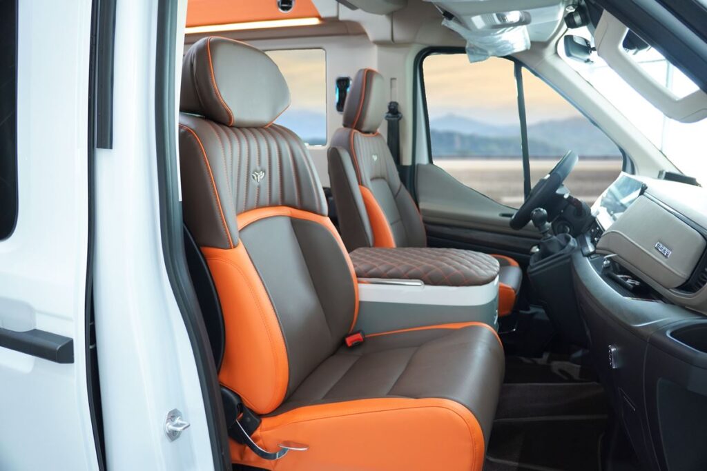 mt-limo-ford-transit-premium-plus-t11-eco-ghe-rolls-royce018