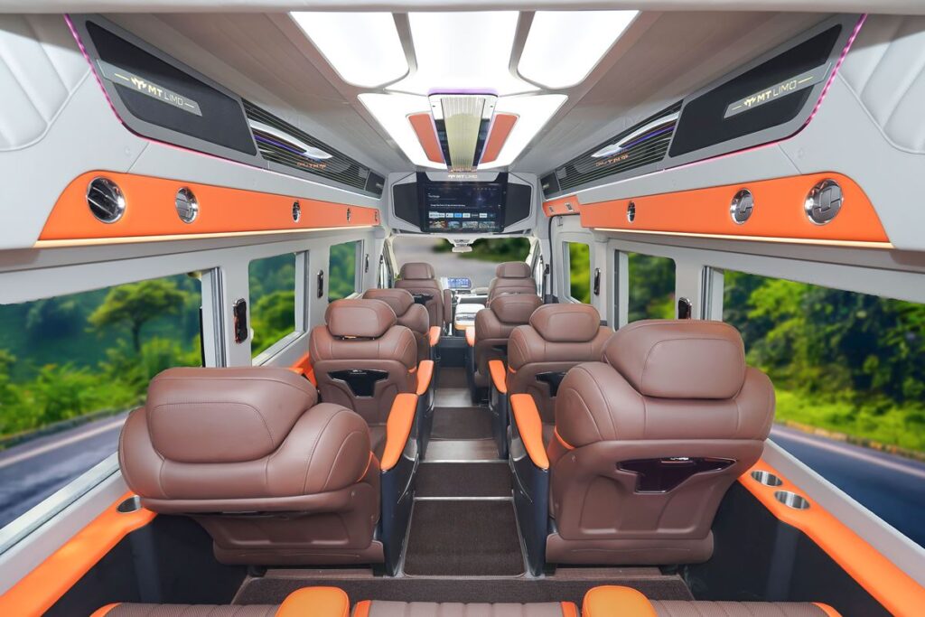 mt-limo-ford-transit-premium-plus-t11s-tu-lanh-001
