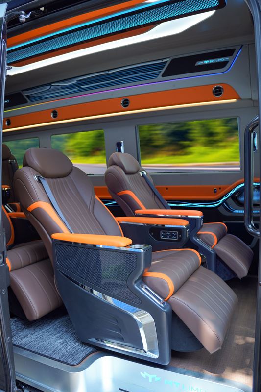 mt-limo-ford-transit-premium-plus-t12s-nang-chan022
