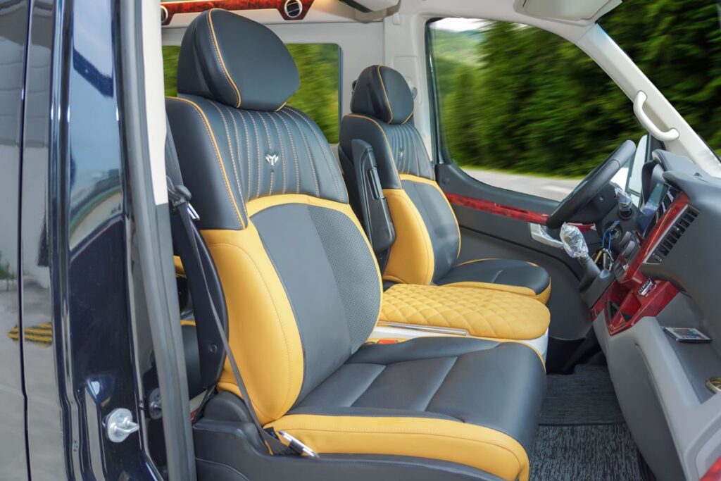 mt-limo-hyundai-solati-t11-eco-ghe-rolls-royce-tu-lanh019