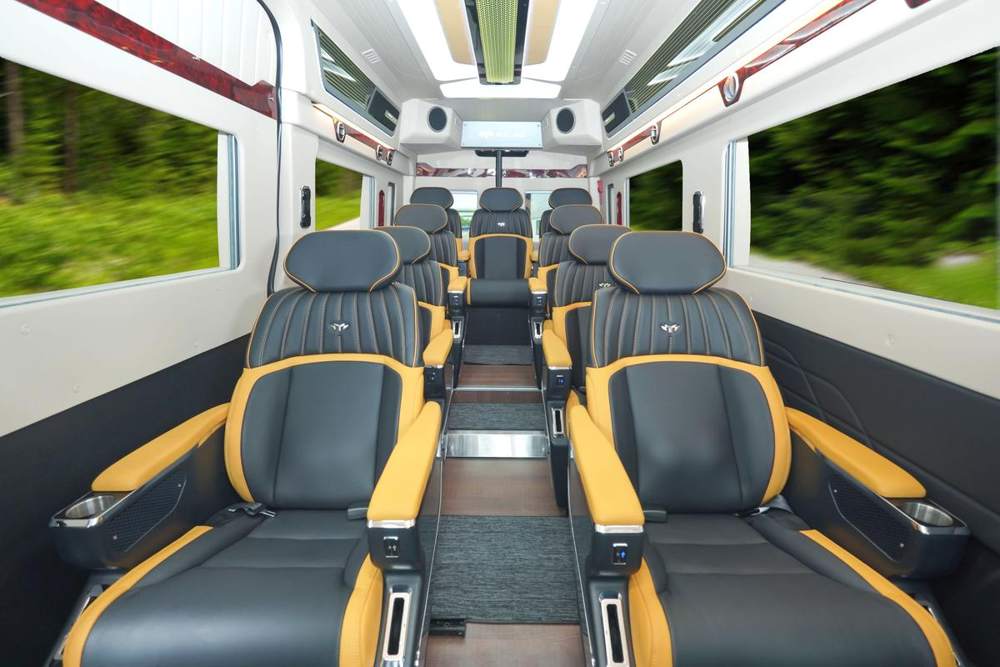 MT Limo Solati T11 Eco – Đen vàng, có tủ lạnh
