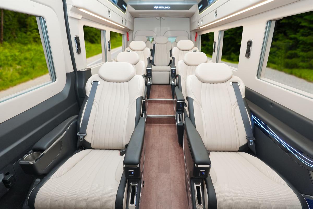 MT Limo Pre+ T12 S – Nội thất kem